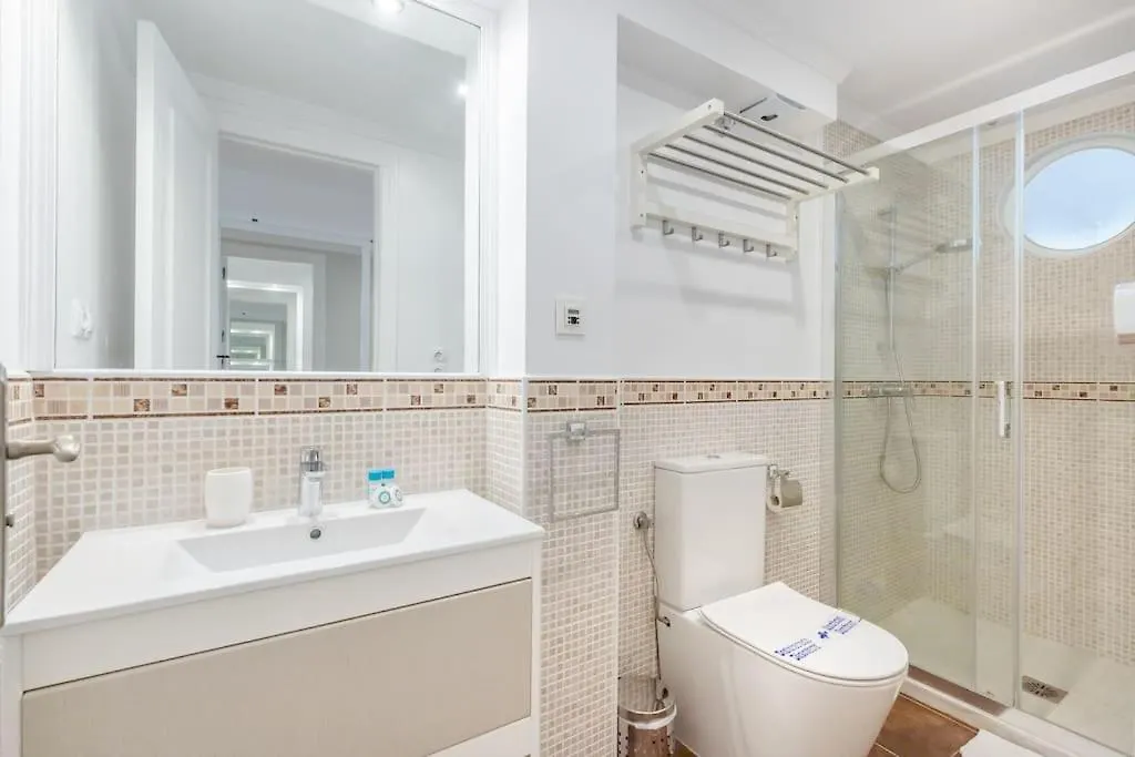 Perfect Apartment On Beach Near Estepona Rdr340 إسبانيا