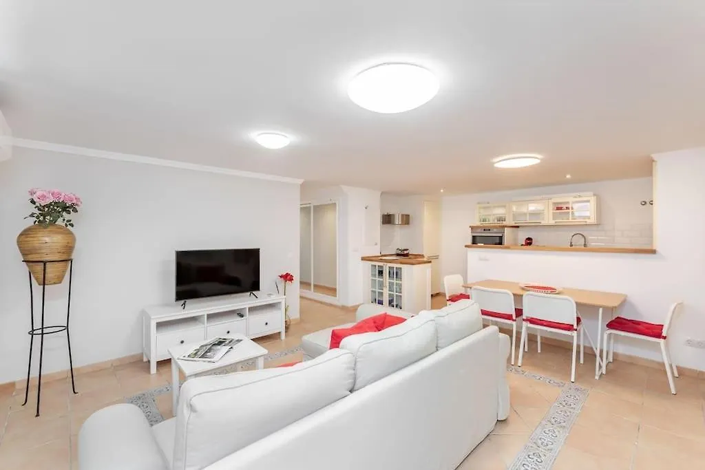 Perfect Apartment On Beach Near Estepona Rdr340