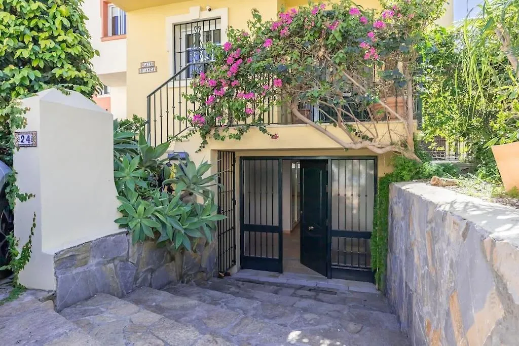 Perfect Apartment On Beach Near Estepona Rdr340 0*,  스페인